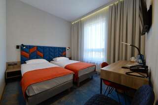 Отель Hotel Faros Гданьск-Рембехово Двухместный номер Делюкс с 2 отдельными кроватями-1
