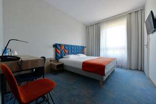 Отель Hotel Faros Гданьск-Рембехово Двухместный номер «Комфорт» с 1 кроватью-1